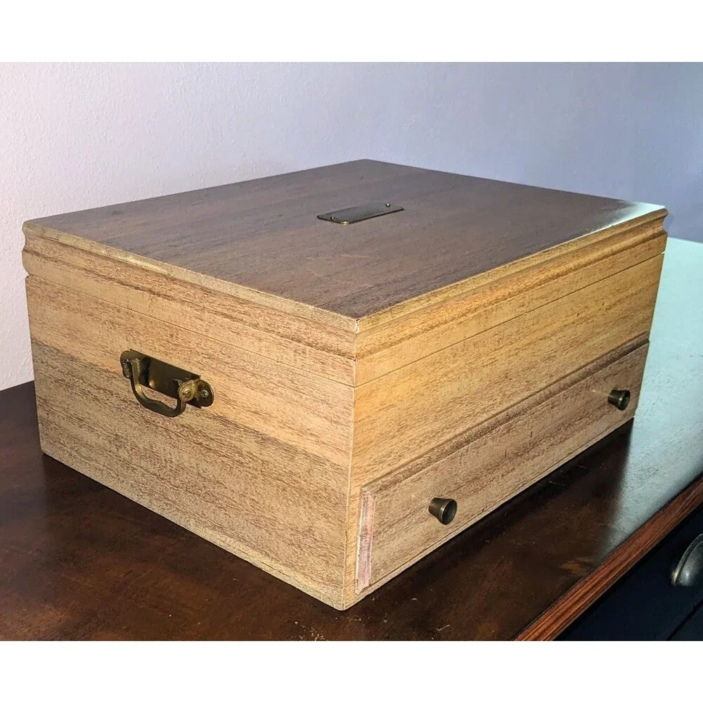 International Sterling Silverware Chest Vintage Tarnish Resistant Brass Hardware